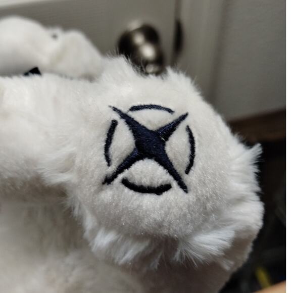 United Airlines POLARIS First to Fly Ursa White Polar Bear Blue Ribbon Plushie - Picture 5 of 7